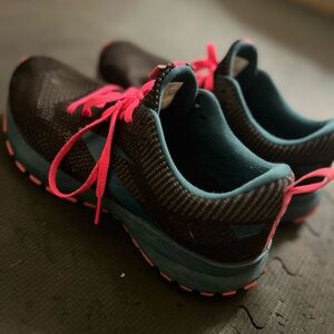 Brooks Revel 5 Athletic Shoes